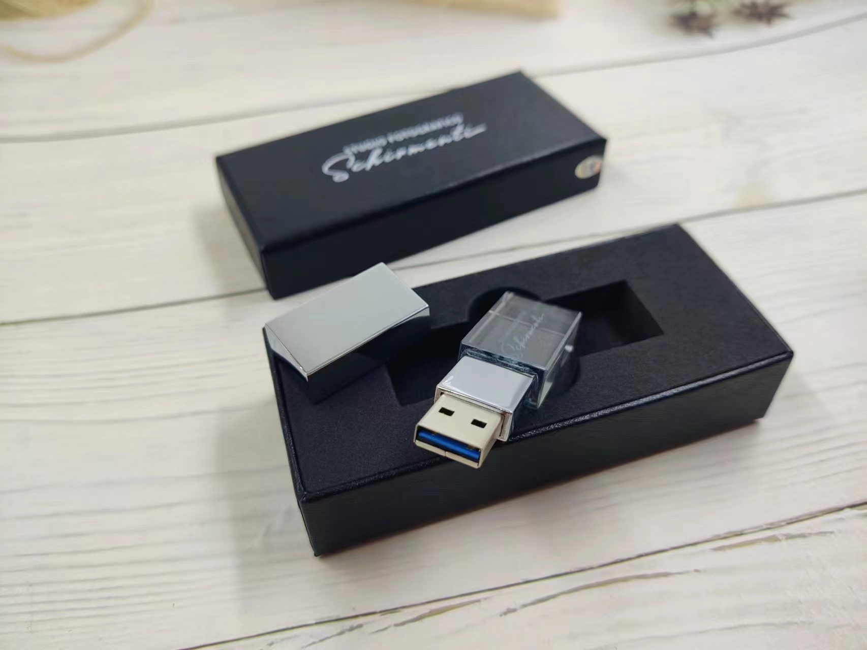 Crystal USB sticks 3.0 16GB with custom gift box 