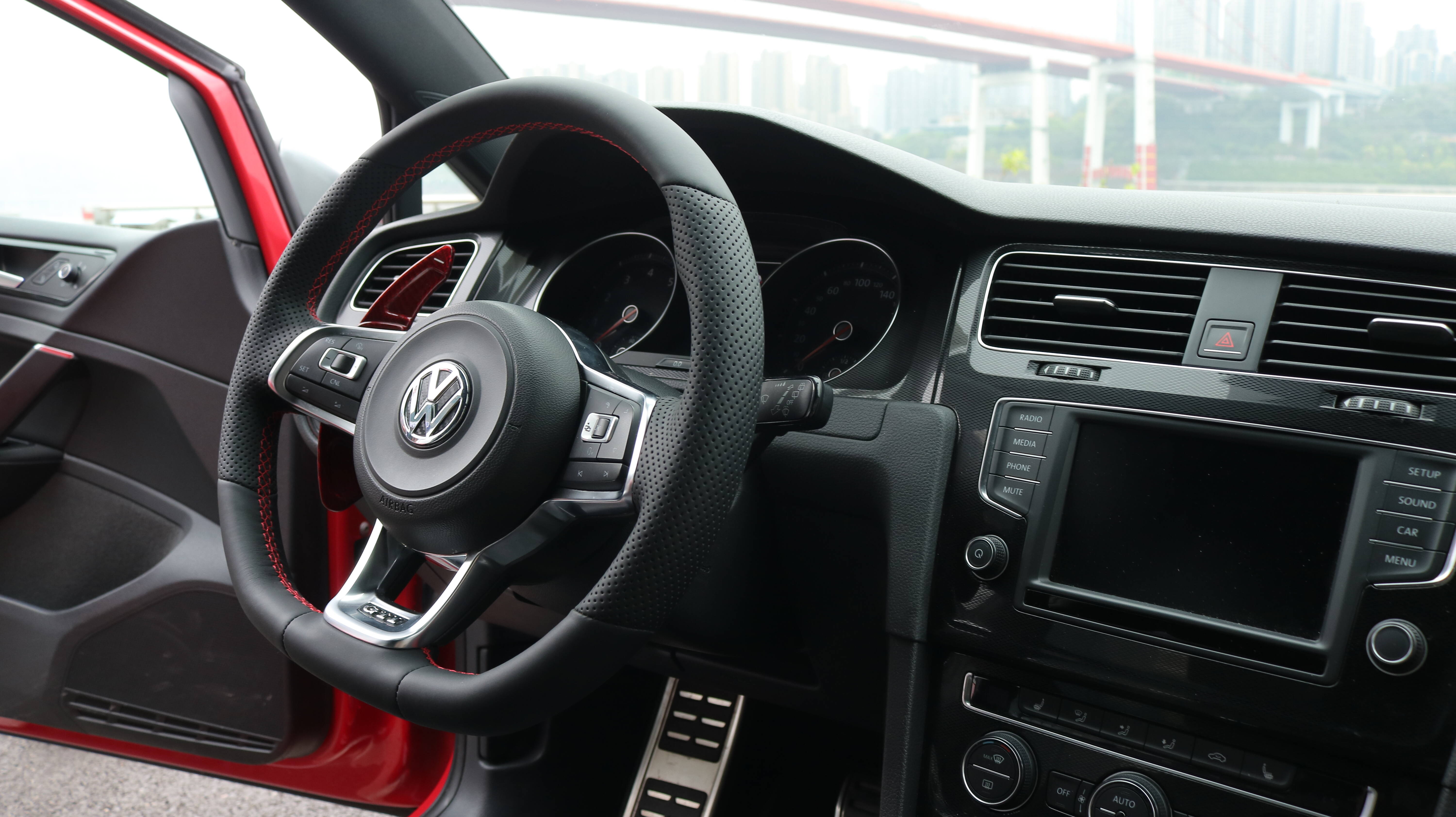 Why MEWANT is the Top Brand for Steering Wheel Covers